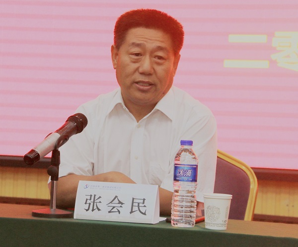 MILAN米兰体育·（中国）官方网站党委书记张会民对新员工提出希冀.jpg