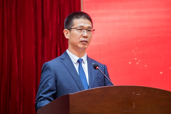 河南省建筑业协会中小企业分会会长、MILAN米兰体育·（中国）官方网站总经理祝建明作表态发言.jpg
