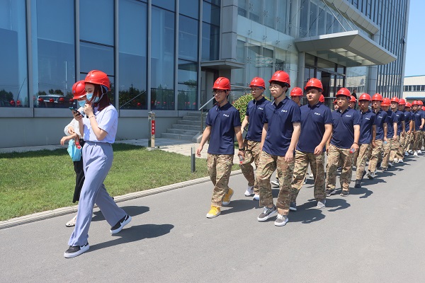 参观MILAN米兰体育·（中国）官方网站建筑产业园区.JPG