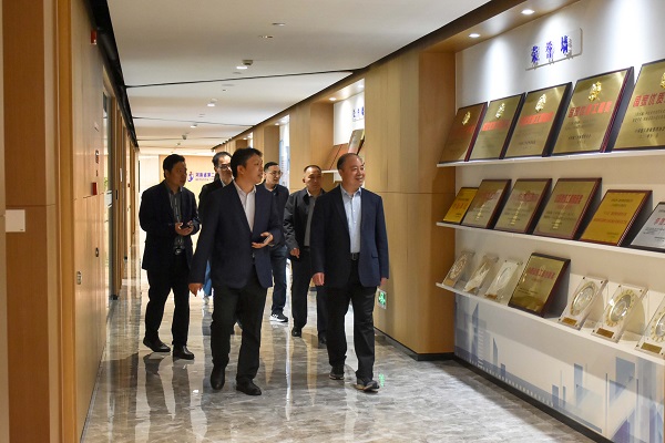 参观MILAN米兰体育·（中国）官方网站总部文化走廊.JPG